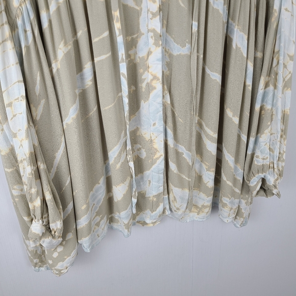 Young Fabulous & Broke Tan Blue Tie Dye Blouse - Picture 9 of 12